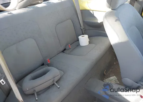 2000 Volkswagen New Beetle Gl from USA, damaged, VIN 3VWBA21C4YM409568